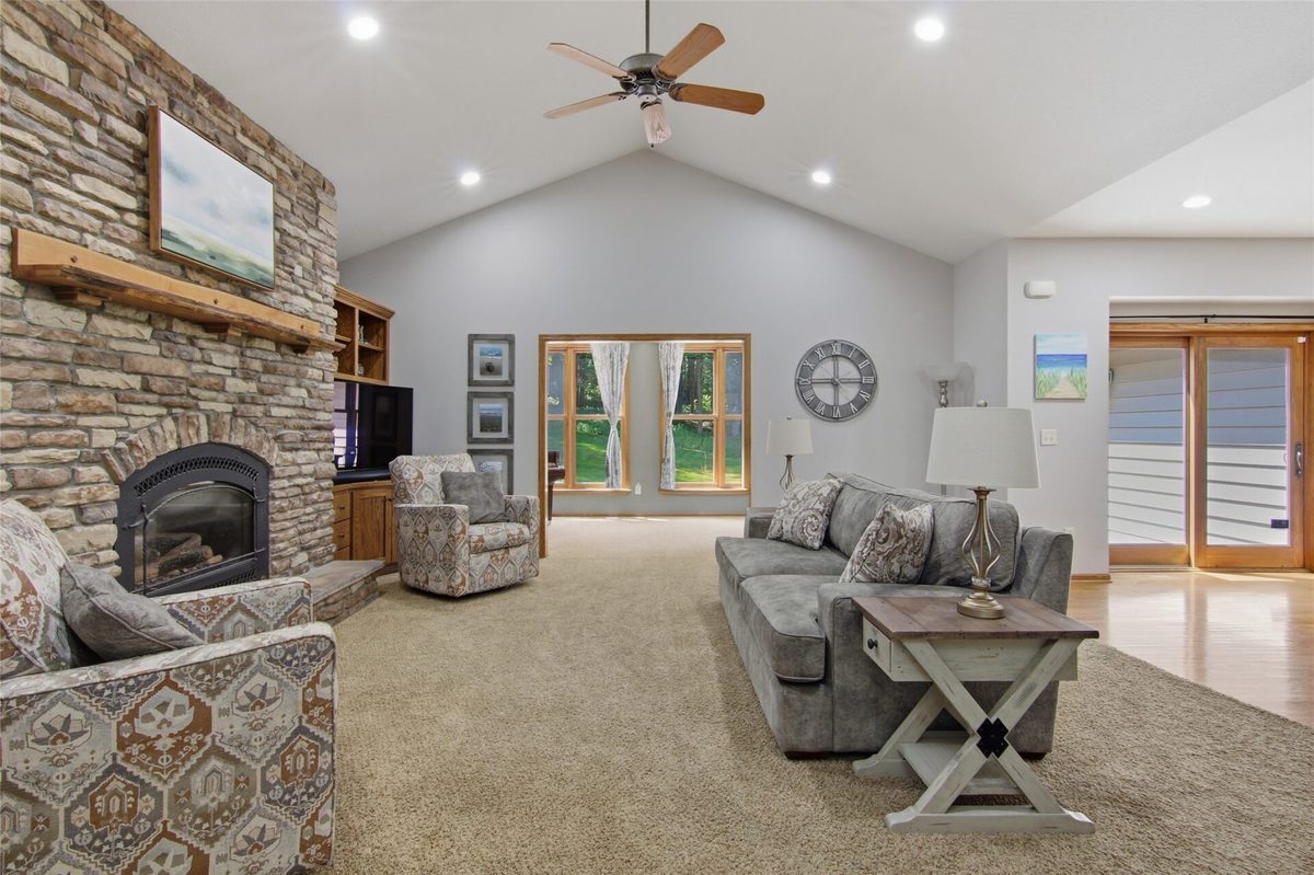 W245 Woodridge Drive, Eau Claire WI 54701 - Residential house for sale - MLS #1602701 - image3