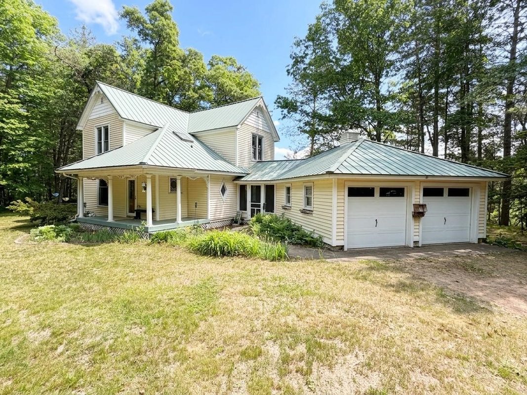 W11546 River Ridge Lane, Bruce, WI