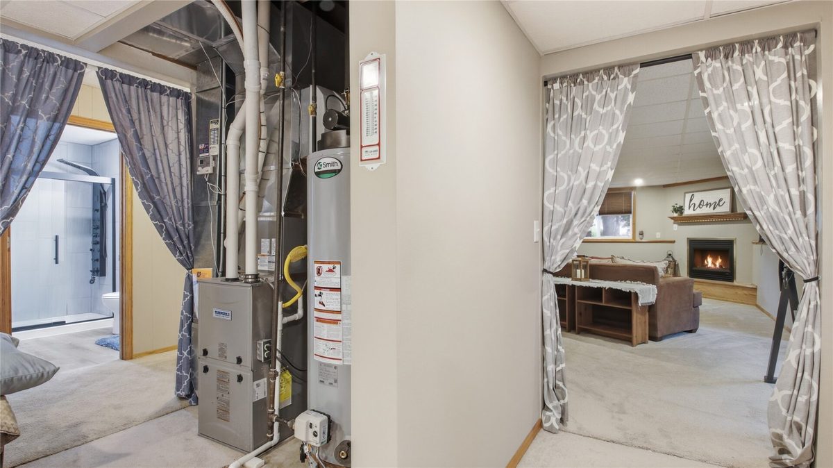 2737 Jeanne Lane, Eau Claire WI 54703 - Residential house for sale - MLS #1605974 - image32