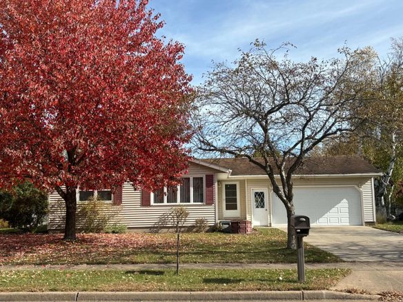 3037 Hartwood Drive, Eau Claire WI 54703 - Residential house for sale - MLS #1606077 - image1