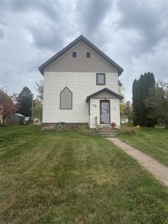 817 Scribner Street, Spooner WI 54801 - ResidentialIncome house for sale - MLS #1605576 - image1