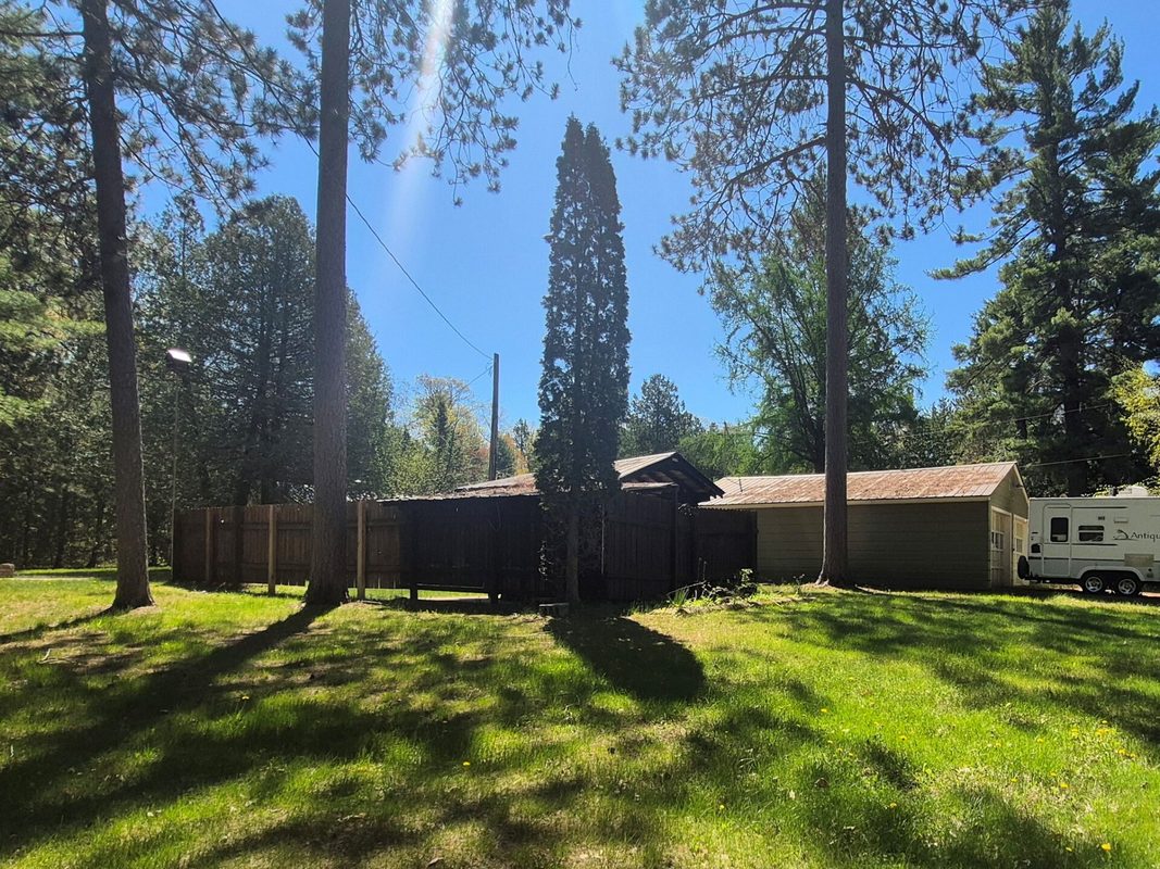 14306 W Pine Street, Hayward, WI