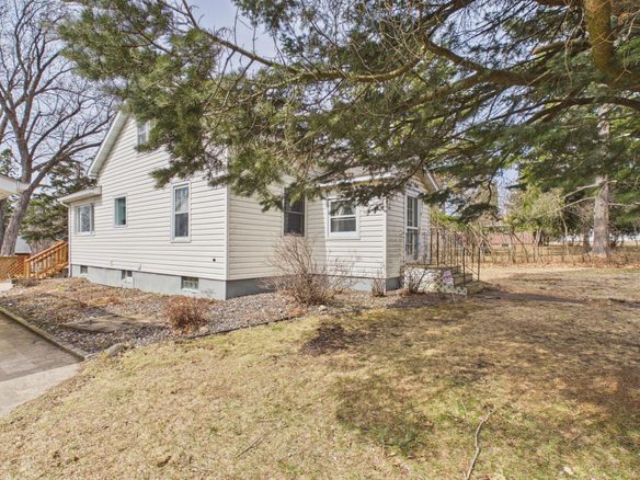 311 Park Avenue Frederic WI 54837 — photo 1