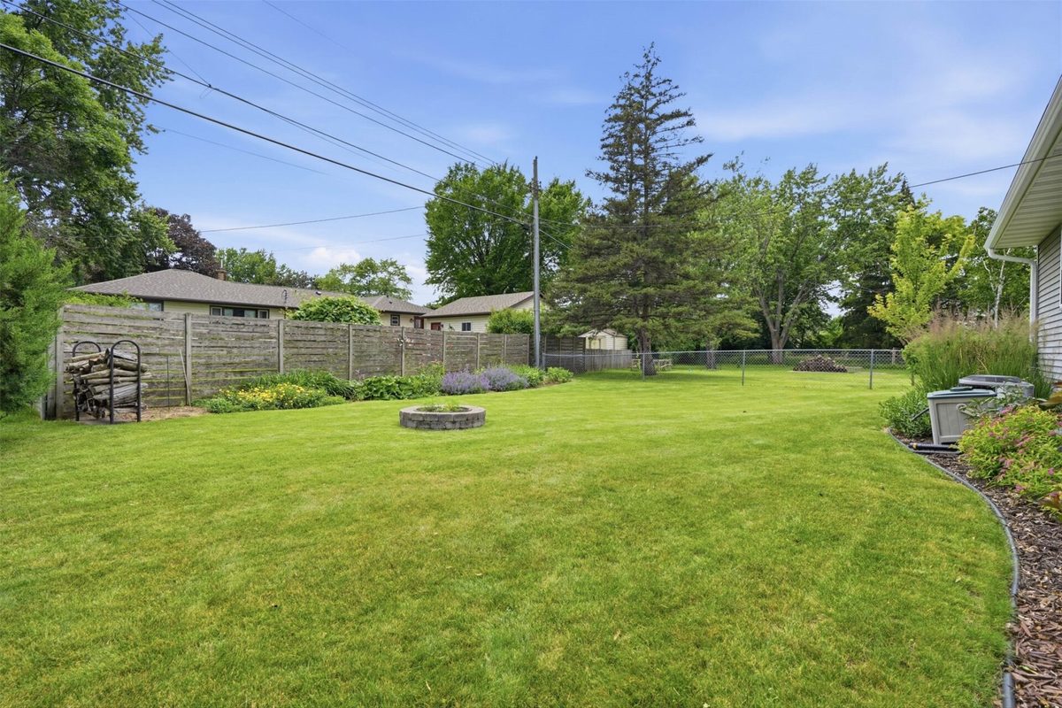 1715 Clairemont Avenue, Eau Claire WI 54701 - Residential house for sale - MLS #1602960 - image39