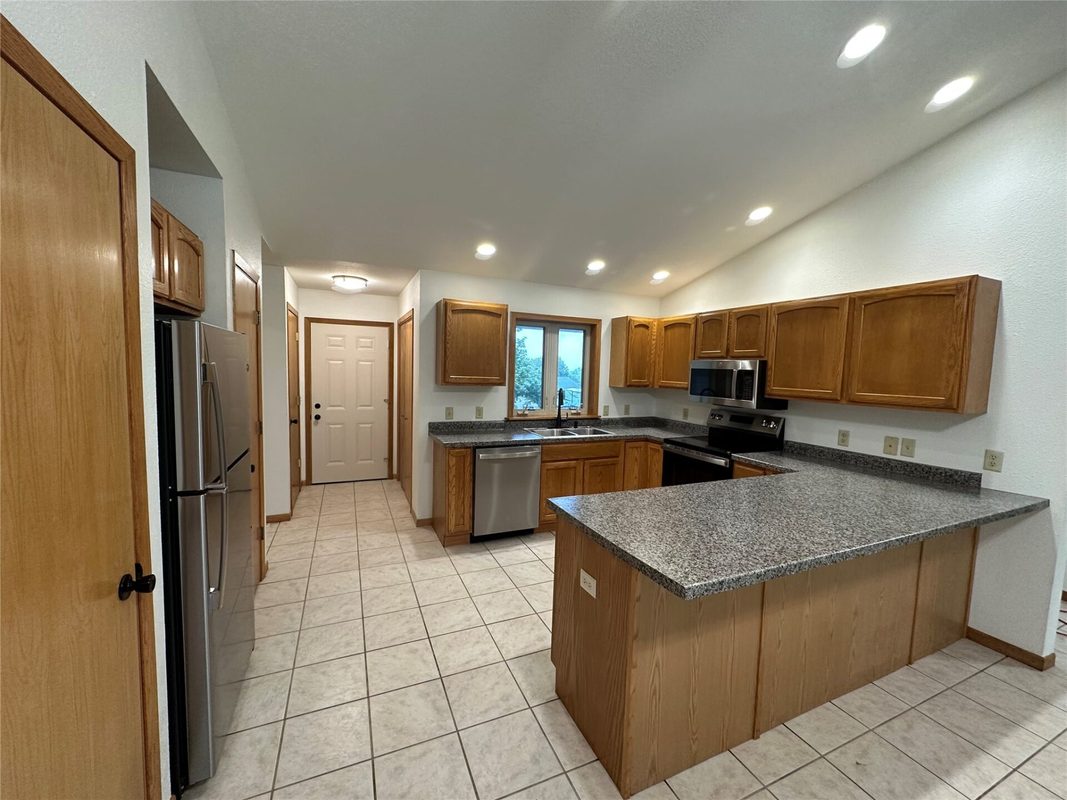 2610 Mont Claire Road, Eau Claire WI 54703 - Residential house for sale - MLS #1605294 - image5