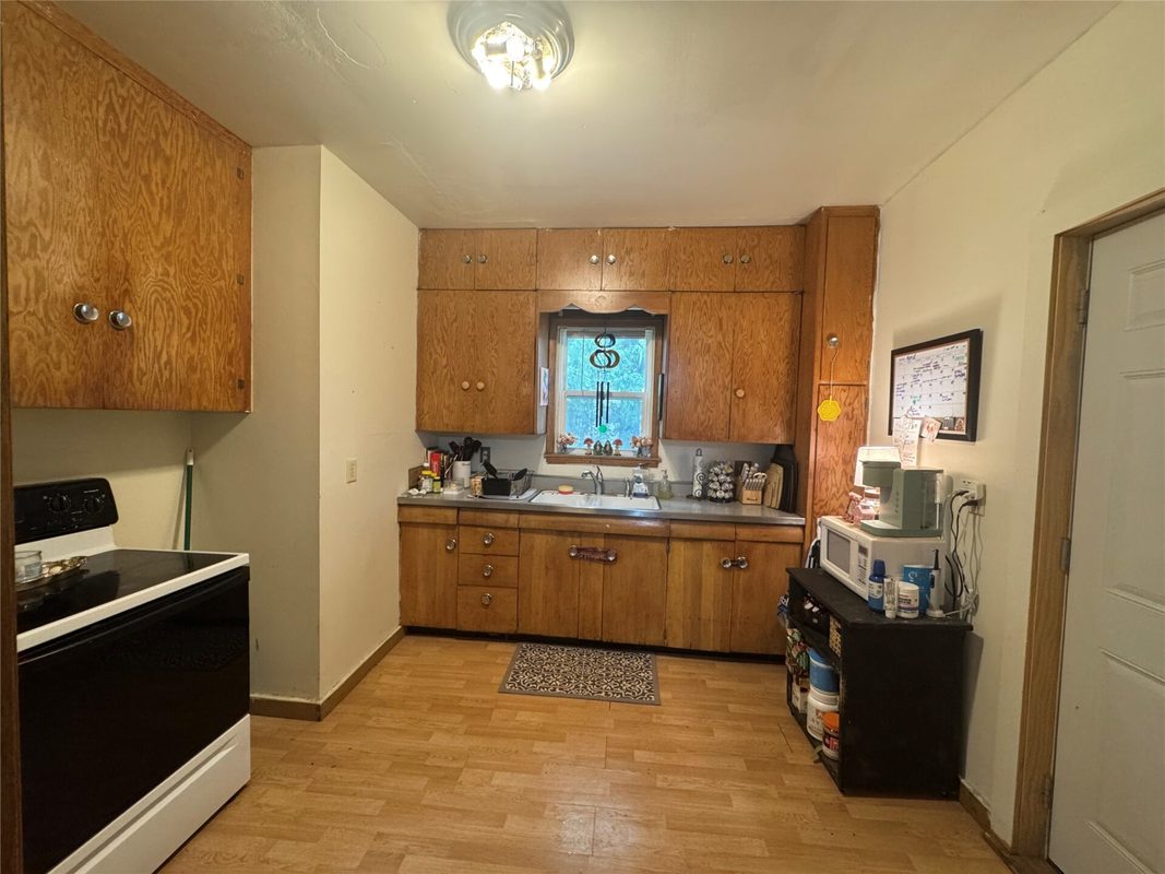 613-613 1/2 Grand Avenue, Chippewa Falls WI 54729 - ResidentialIncome house for sale - MLS #1600949 - image11
