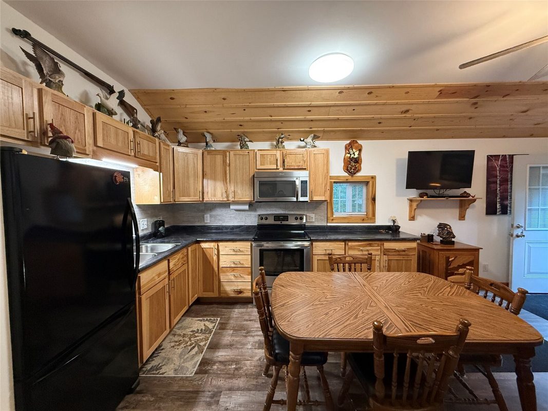 W8560 Oak Ridge Road, Black River Falls WI 54615 - Residential house for sale - MLS #1604366 - image13