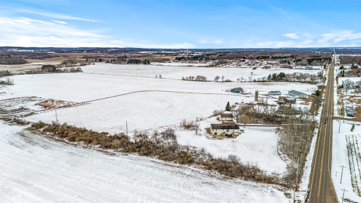 Residential at 16415 50th Ave, Chippewa Falls, WI 54729 — photo 5