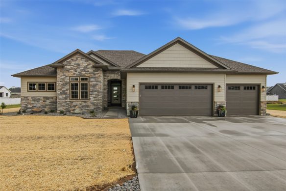 4094 142nd Street, Chippewa Falls WI 54729 - Residential house for sale - MLS #1601380 - image1