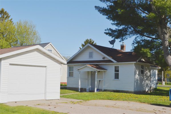 300 Wisconsin Avenue Cameron WI 54822