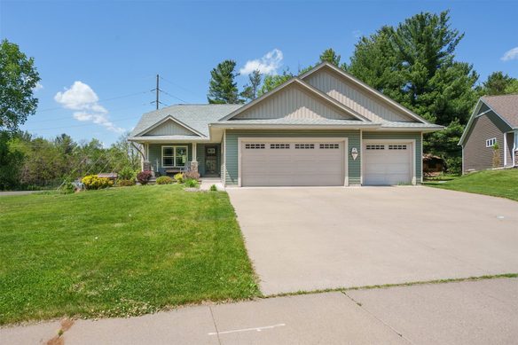 2544 Avery Lane, Altoona WI 54720 - Residential house for sale - MLS #1601546 - image1