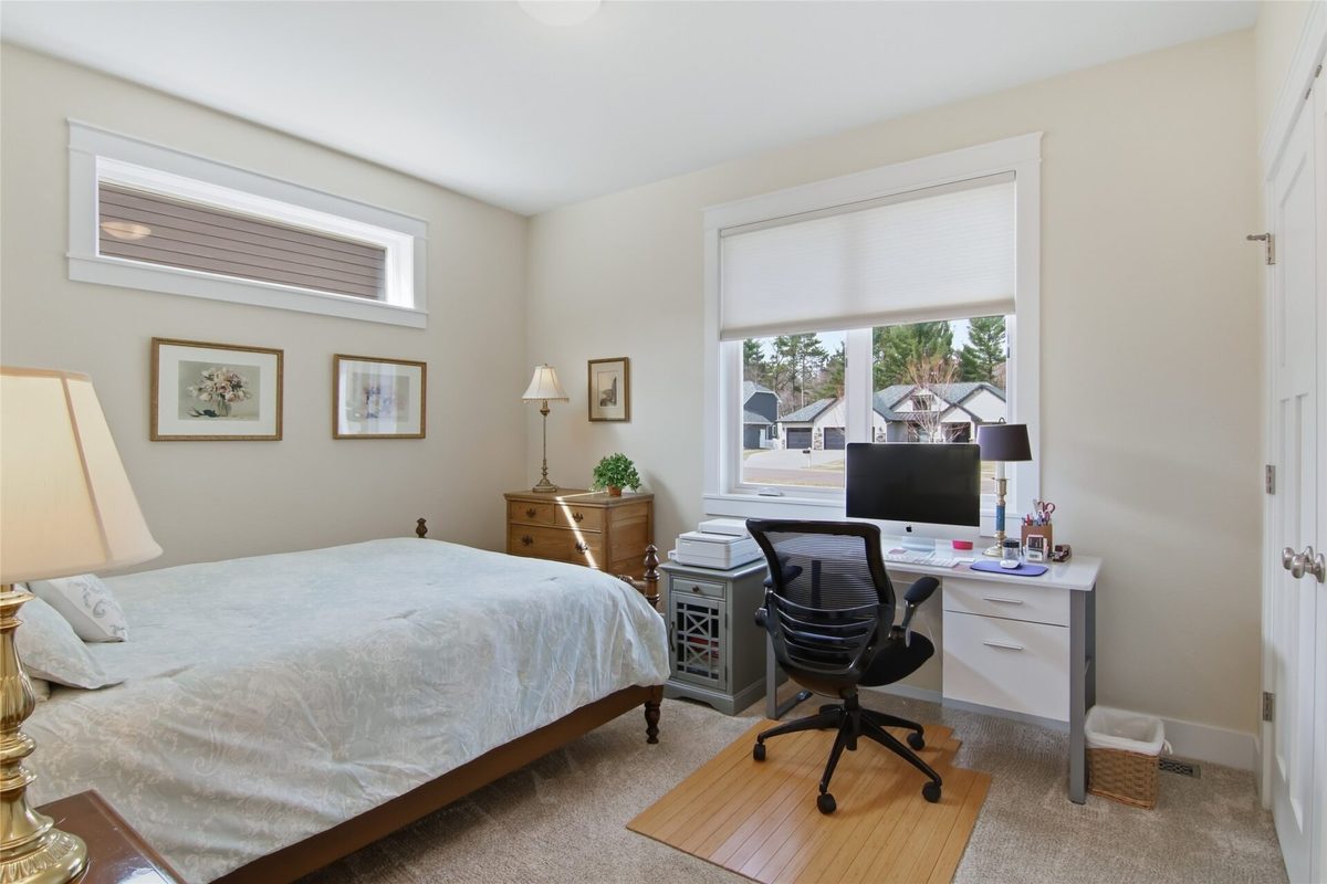 3729 Crest Ridge Court, Eau Claire, WI