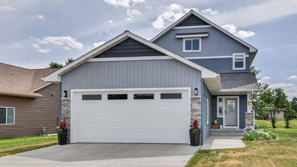 4020 John Hart Place Eau Claire WI 54703