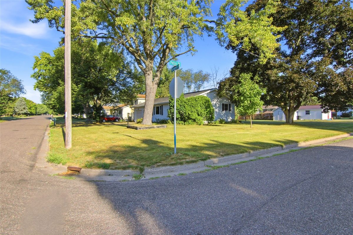 1002 Spruce Street, Chippewa Falls WI 54729 - Residential house for sale - MLS #1604203 - image23