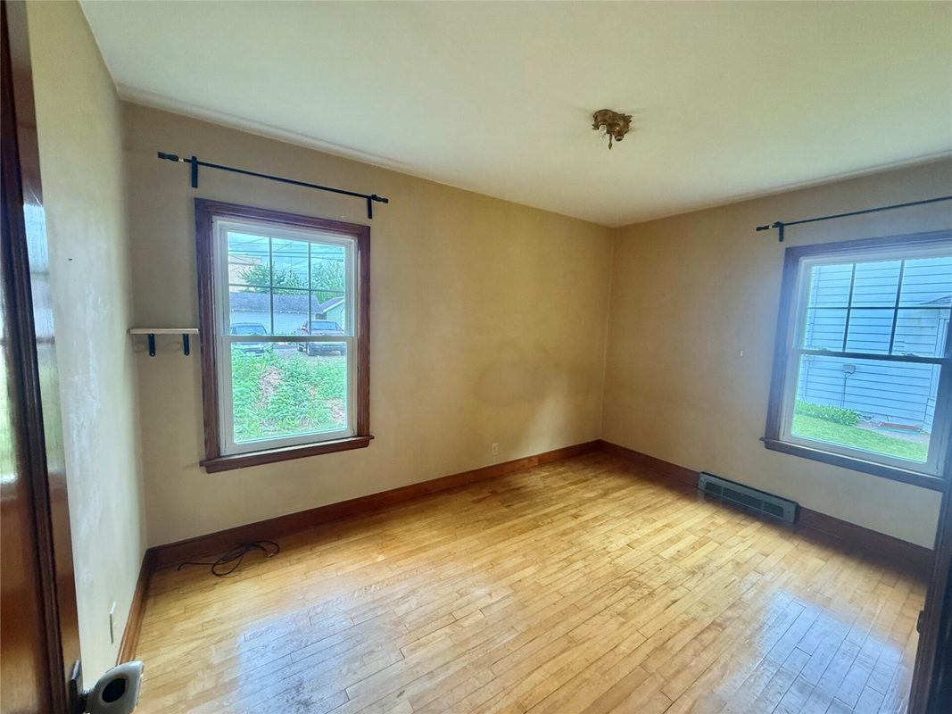 24 Grove Street, Chippewa Falls WI 54729 - Residential house for sale - MLS #1602888 - image9