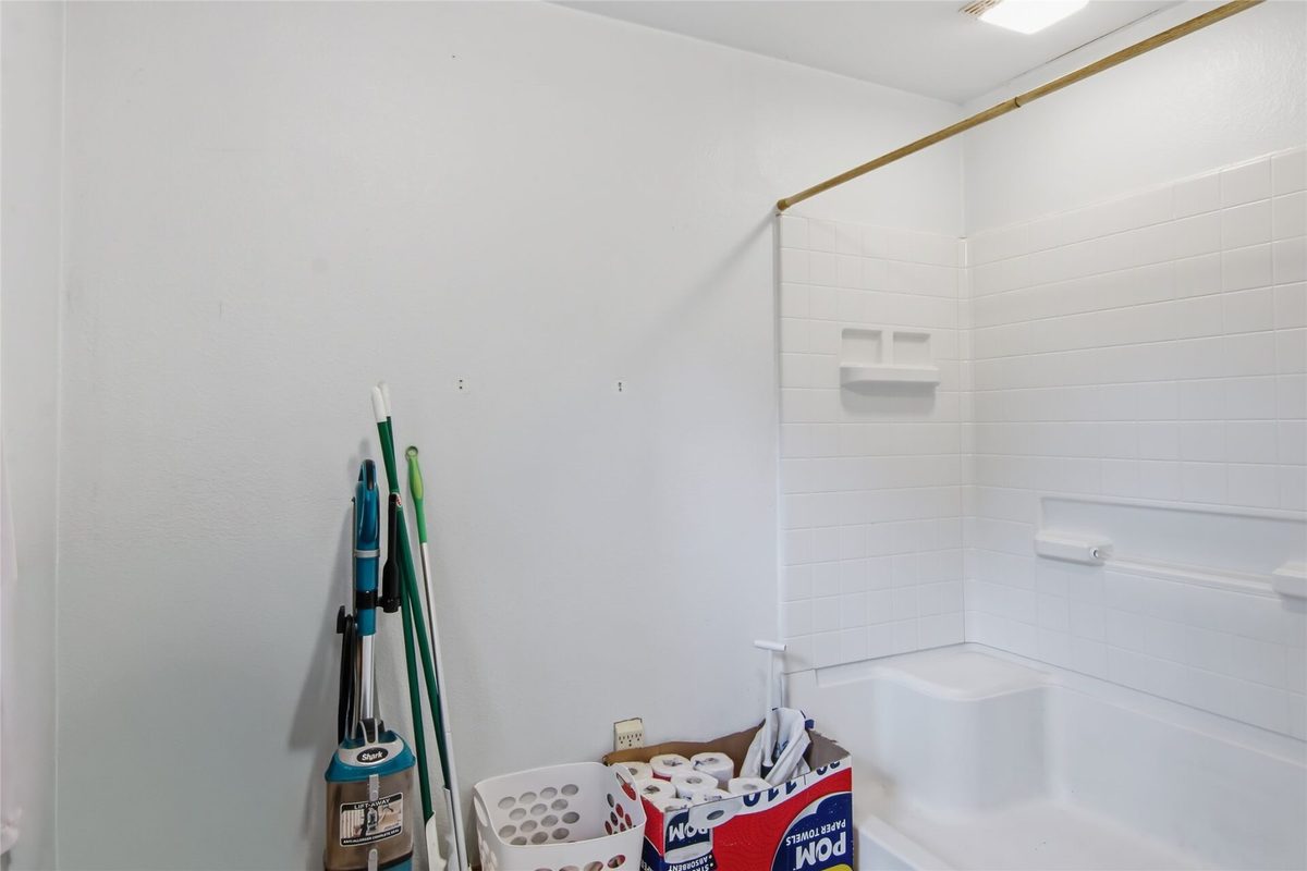 9301 Olson Drive, Eau Claire WI 54703 - Residential house for sale - MLS #1606075 - image14