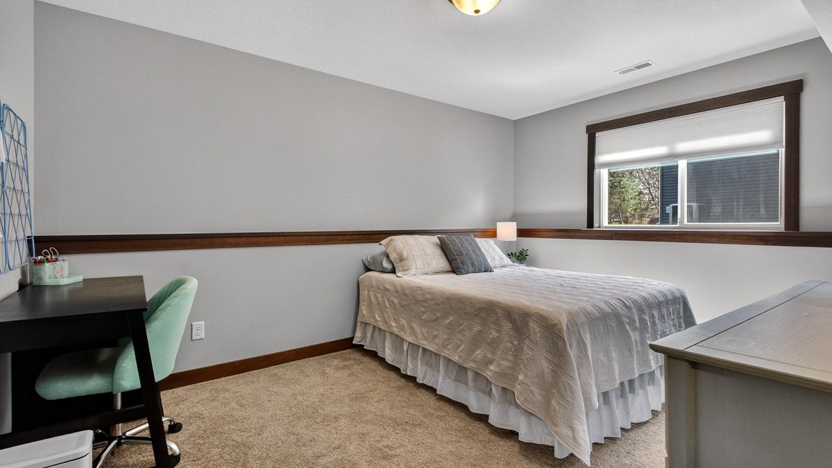 1929 Gooder Street Eau Claire WI 54703 — photo 22