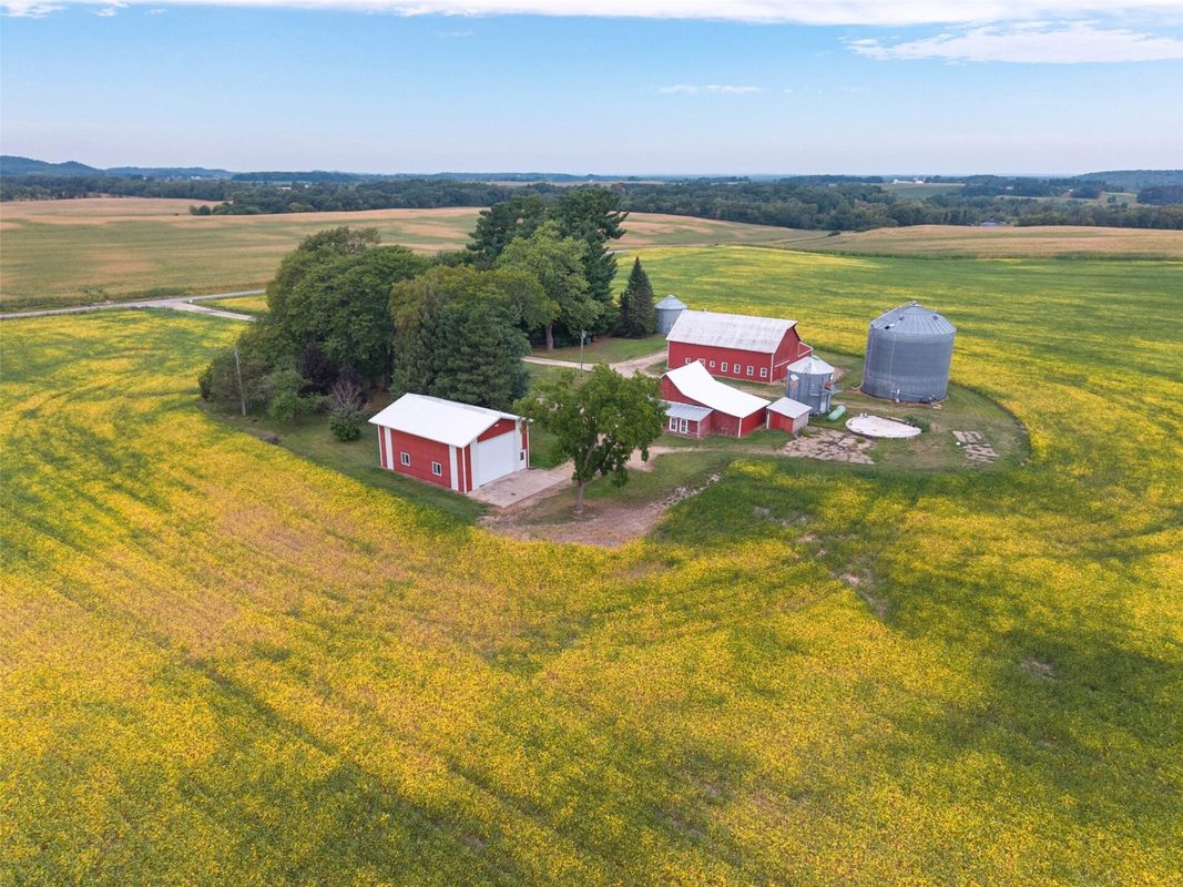 N14332 Town Hall Road, Fairchild WI 54741 - Residential house for sale - MLS #1604694 - image3
