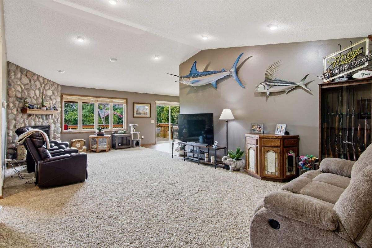 9852 162nd Street, Chippewa Falls WI 54729 - Residential house for sale - MLS #1604471 - image2