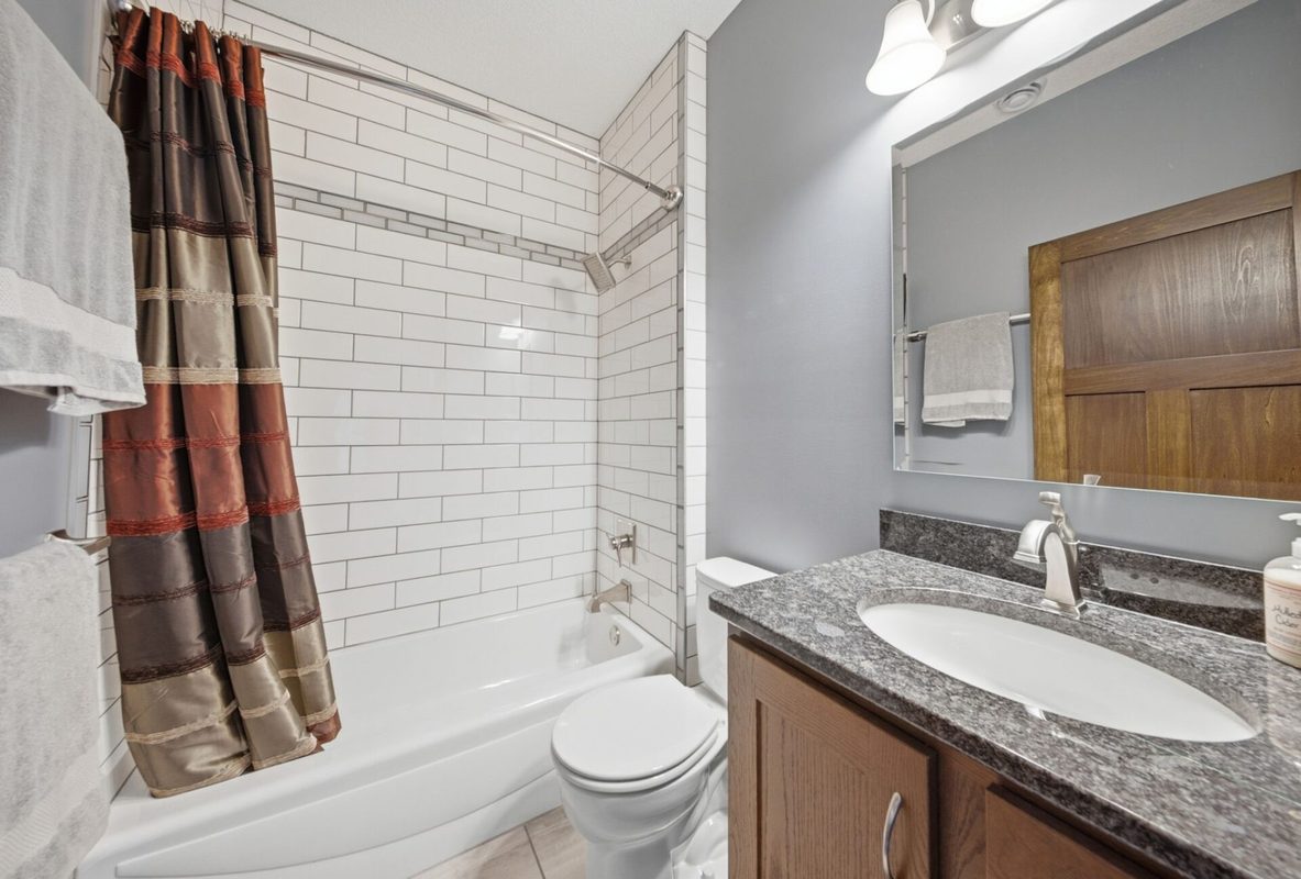 911 67th Avenue, Hudson WI 54016 - Residential house for sale - MLS #1603301 - image19