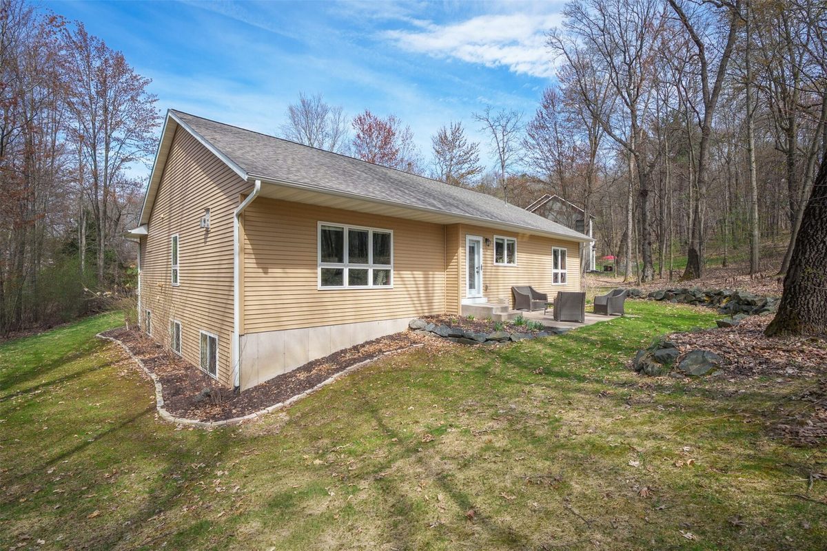 129 Grey Friar Lane, Eau Claire WI 54701 - Residential house for sale - MLS #1598811 - image31