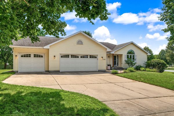 3506 Teal Court Eau Claire WI 54701