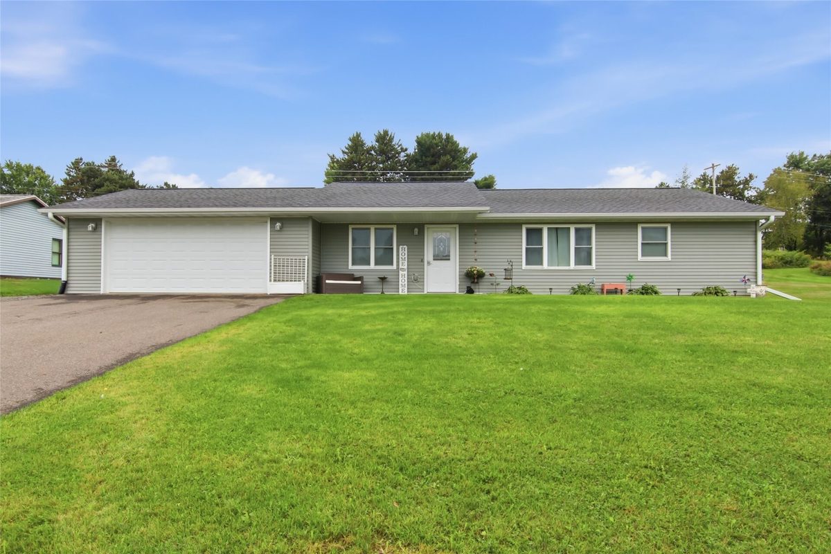 61 Westbrook Drive, Bloomer WI 54724 - Residential house for sale - MLS #1604917 - image2