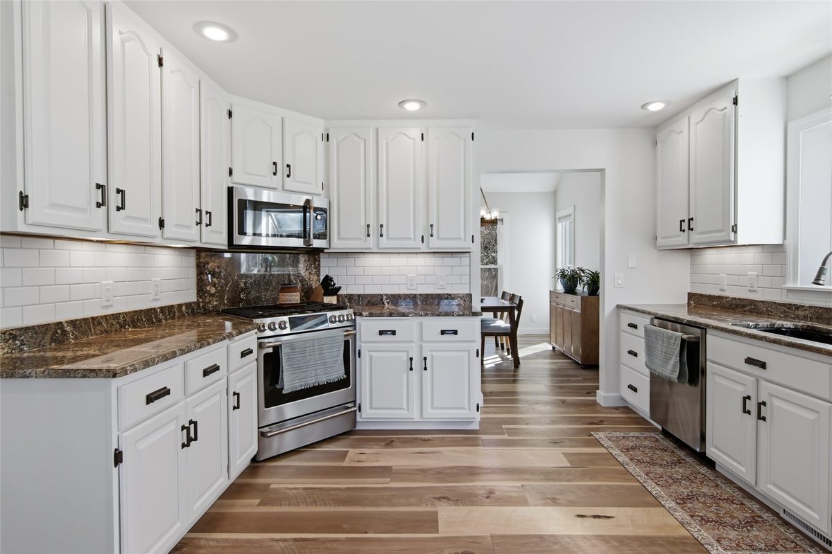 E4520 Woodfield Road, Eau Claire WI 54701 - Residential house for sale - MLS #1606297 - image4