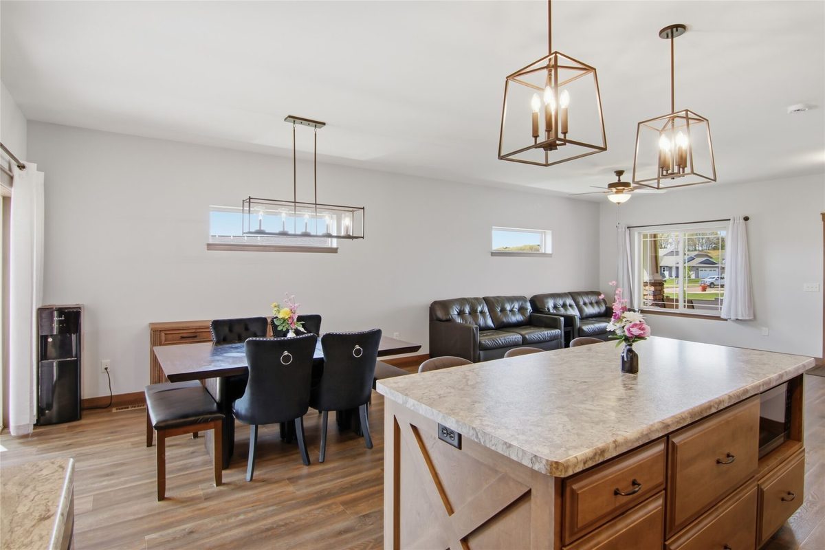 6401 Aspen Ridge Drive, Eau Claire WI 54703 - Residential house for sale - MLS #1601164 - image8