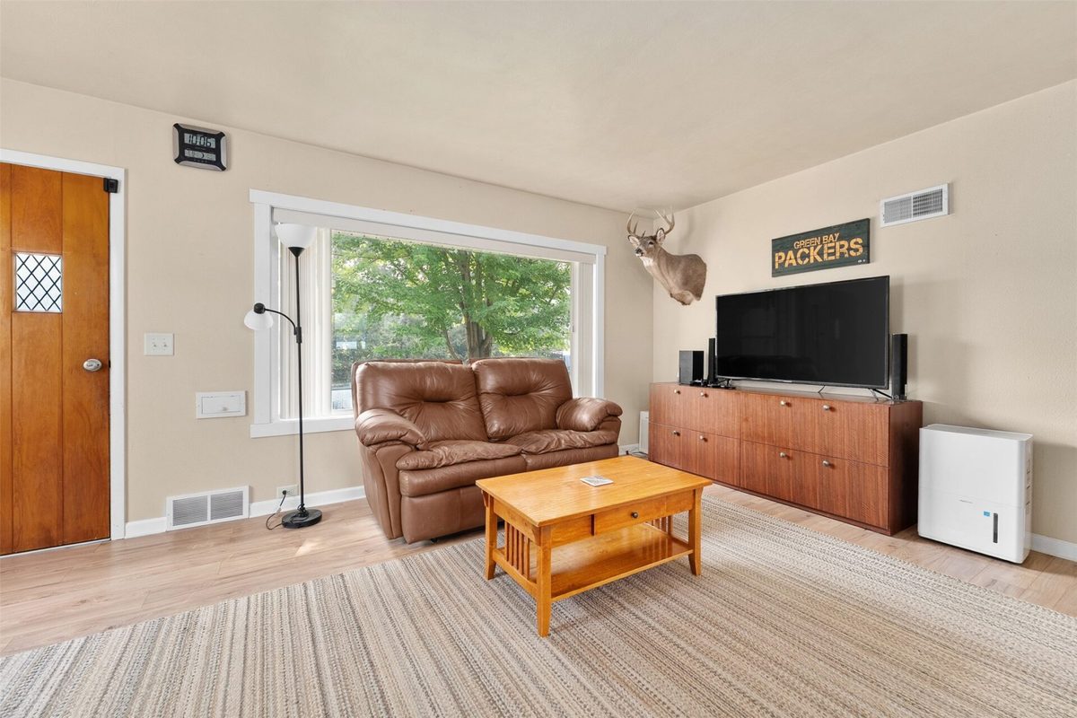1124 Briggs Avenue, Eau Claire WI 54703 - Residential house for sale - MLS #1603344 - image9
