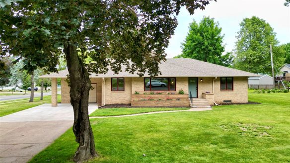 1602 South Street, Eau Claire WI 54701 - Residential house for sale - MLS #1602196 - image1
