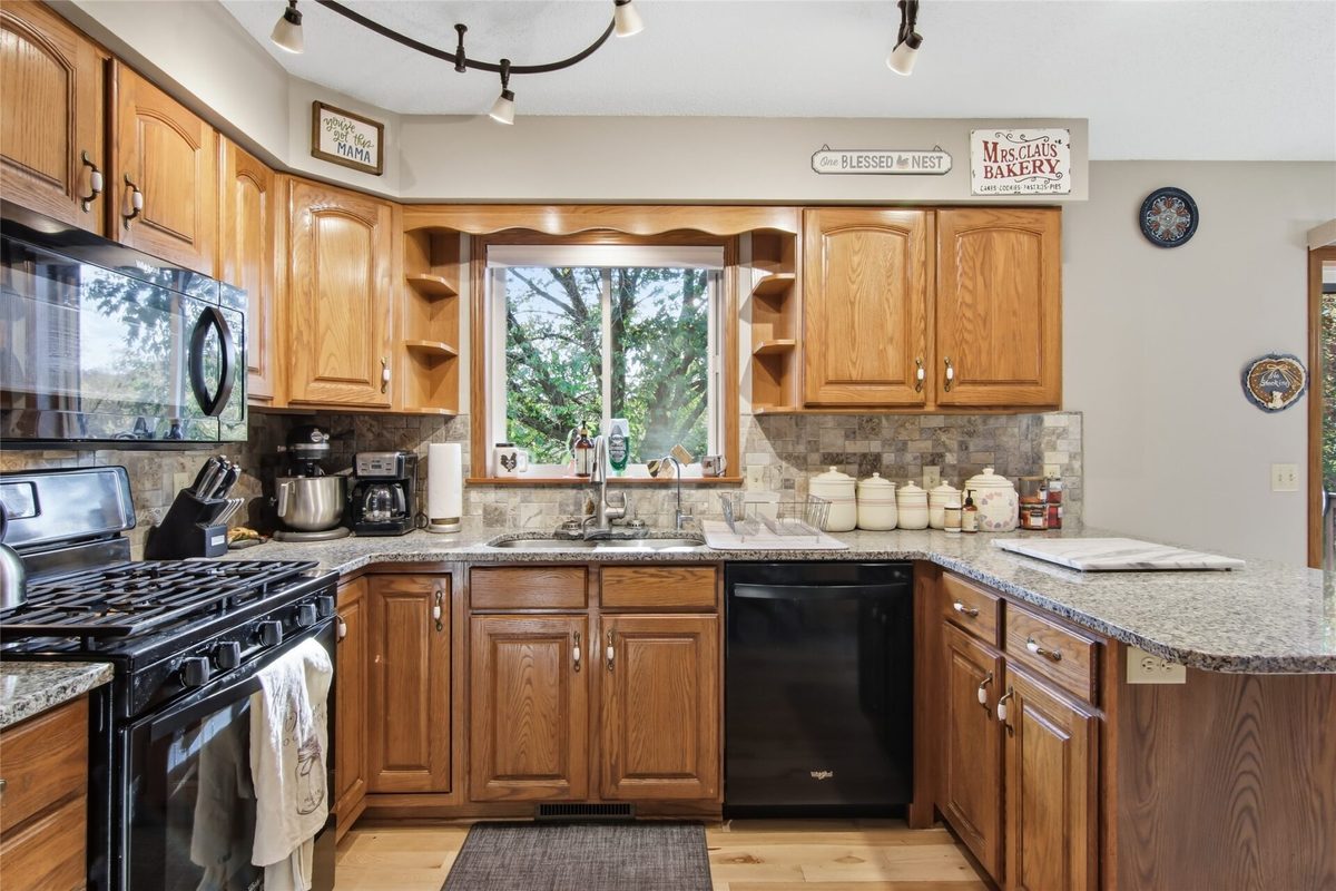E9412 690th Avenue, Elk Mound WI 54739 - Residential house for sale - MLS #1605940 - image9