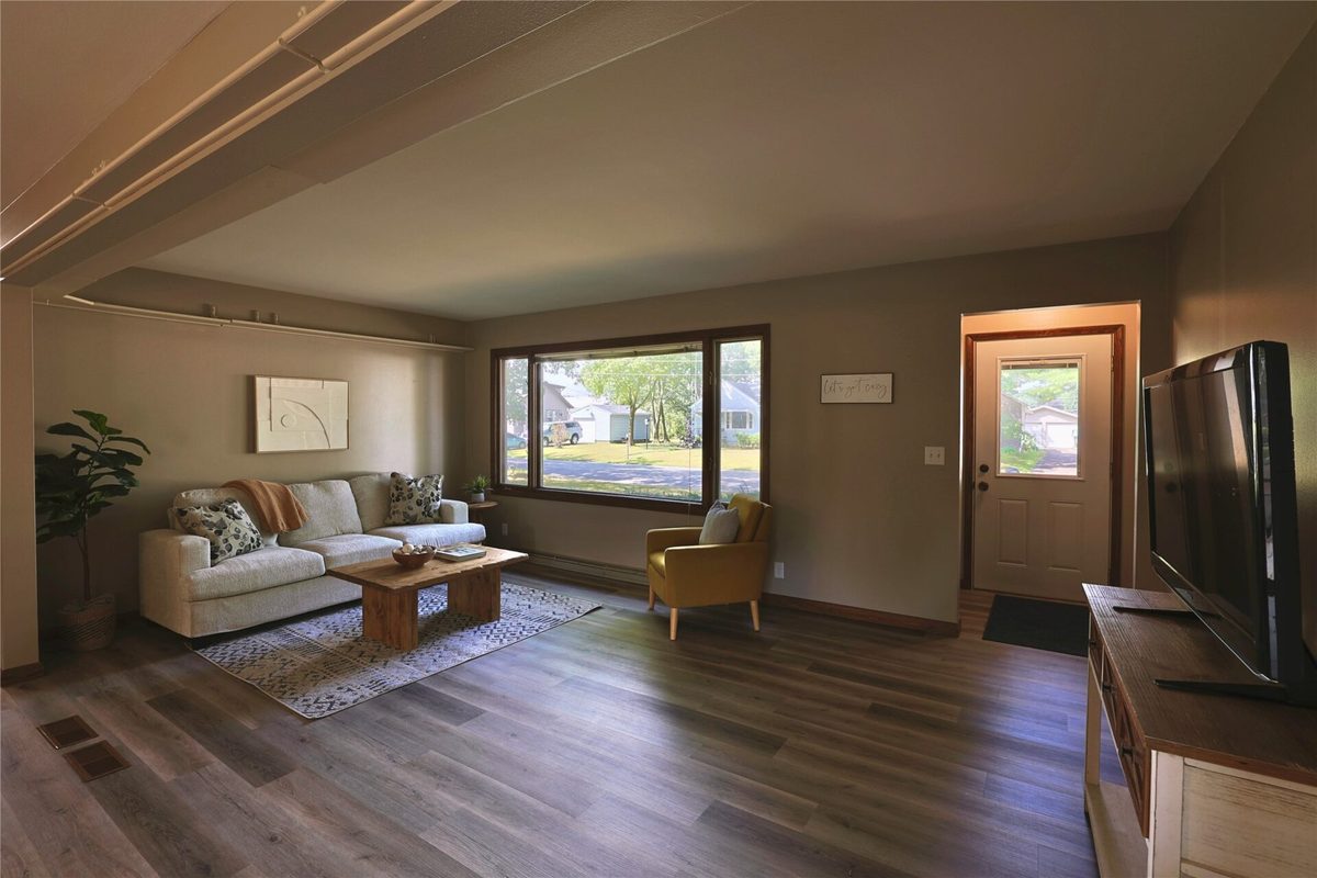 3045 Wedgewood Avenue, Eau Claire WI 54703 - Residential house for sale - MLS #1604462 - image9