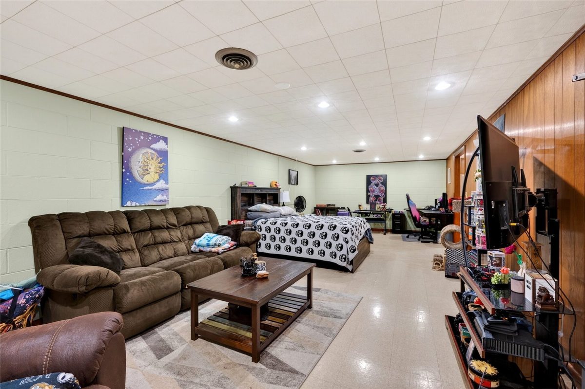 1415 Duke Street, Rice Lake, WI — photo 24