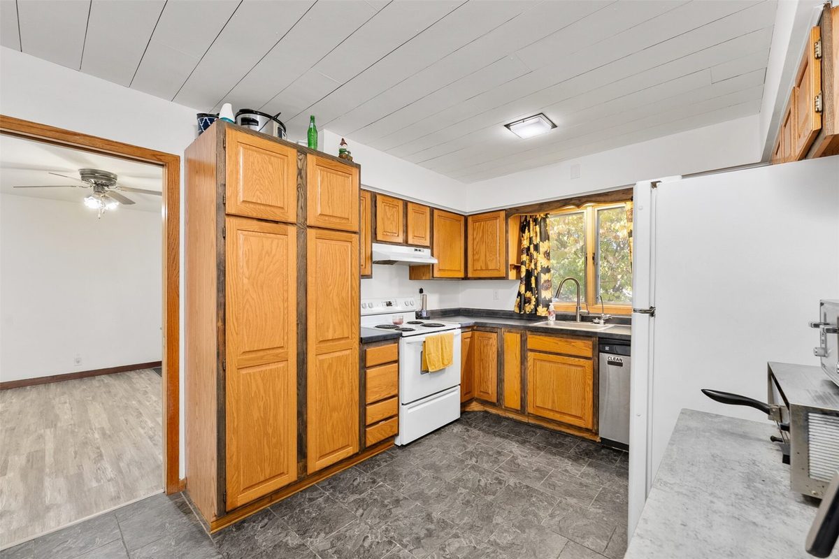 1703 Lloyd Avenue, Eau Claire WI 54701 - Residential house for sale - MLS #1605779 - image8