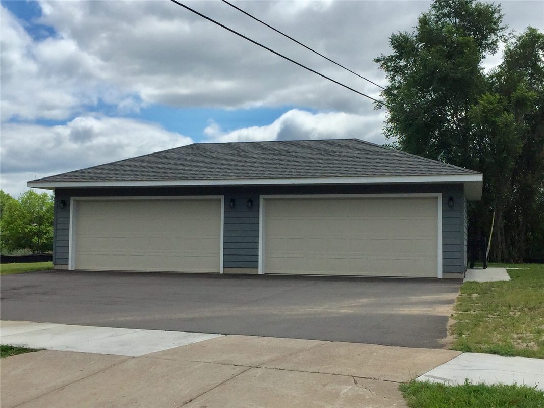 707 Division, Eau Claire WI 54703 - ResidentialIncome house for sale - MLS #1605369 - image3