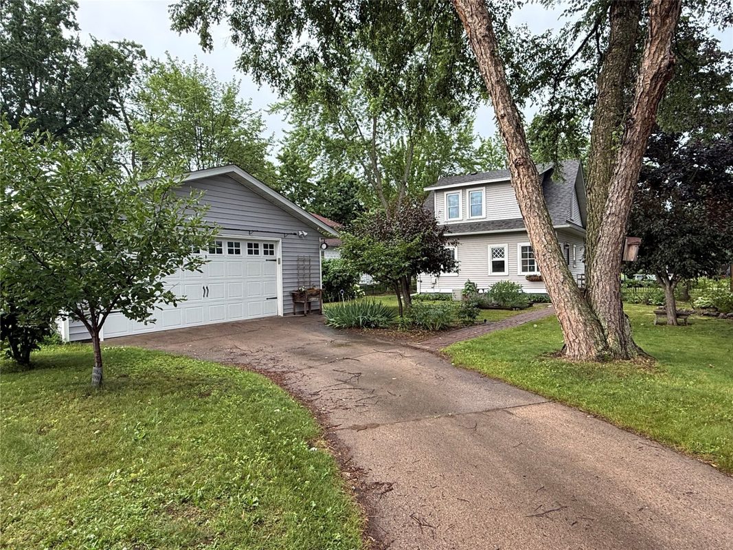 1524 Highland Avenue, Eau Claire WI 54701 - Residential house for sale - MLS #1602633 - image32