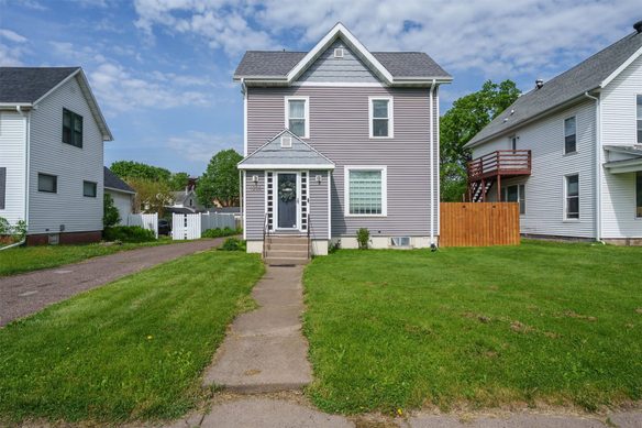 1208 State Street, Eau Claire WI 54701 - Residential house for sale - MLS #1601307 - image1