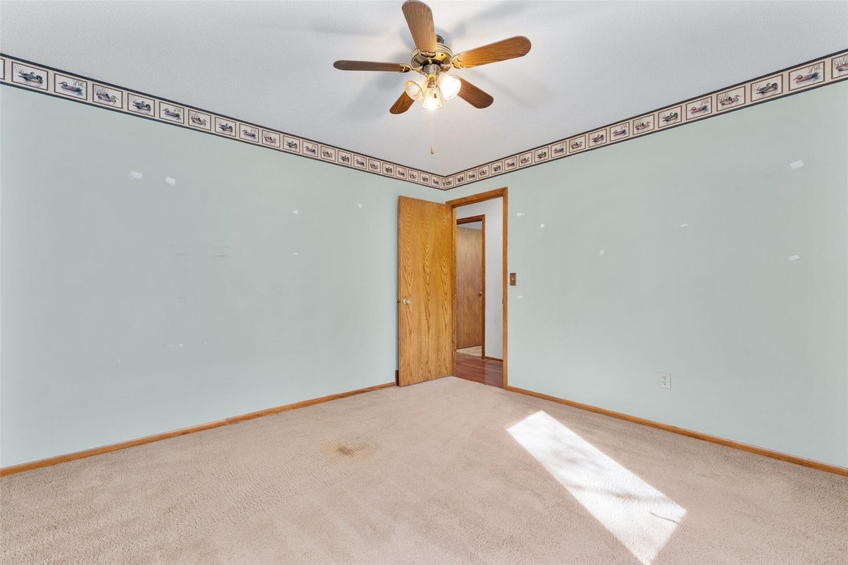 17042 54th Avenue, Chippewa Falls, WI