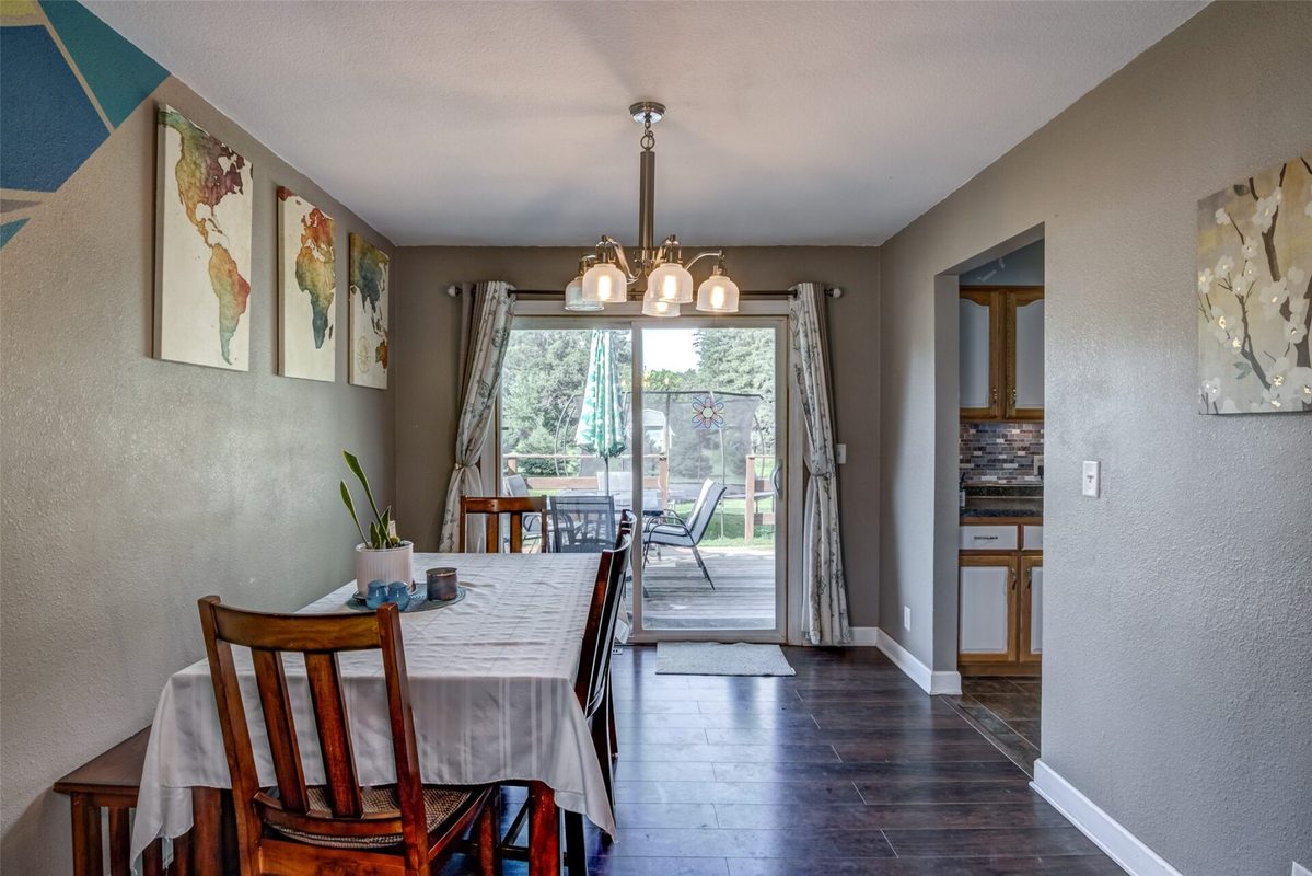1216 Blueberry Drive, Eau Claire WI 54703 - Residential house for sale - MLS #1603489 - image9