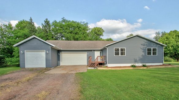 815 Woodside Drive, Cornell WI 54732 - Residential house for sale - MLS #1602609 - image1