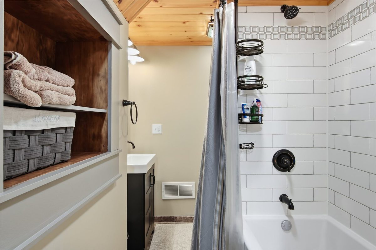 1438 Hilltop Boulevard, Chippewa Falls WI 54729 - Residential house for sale - MLS #1603315 - image21