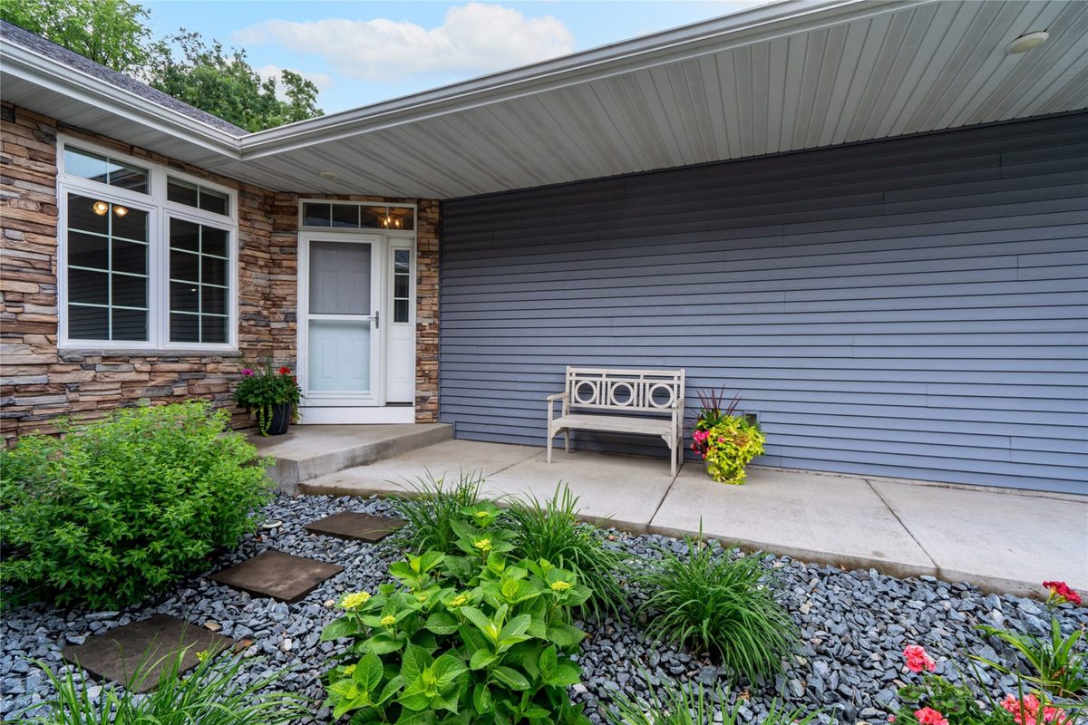 4523 Village Oaks Circle, Eau Claire WI 54701 - Residential house for sale - MLS #1602689 - image4