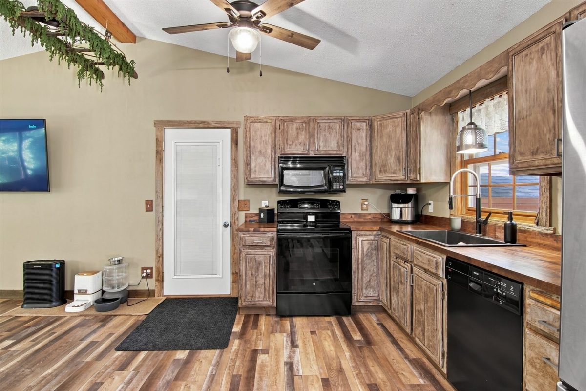 351 Pavelski Road, Eau Claire WI 54703 - Residential house for sale - MLS #1605013 - image6