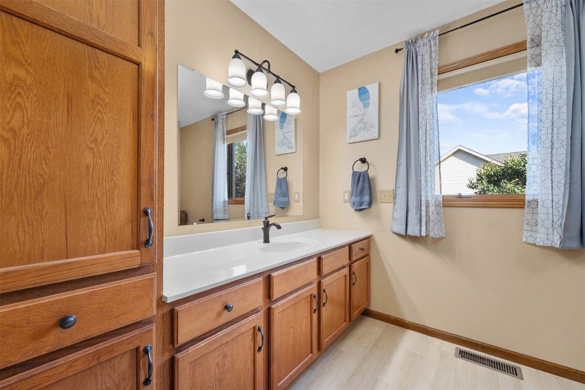 104 Southridge Court, Cadott WI 54727 - Residential house for sale - MLS #1604602 - image26