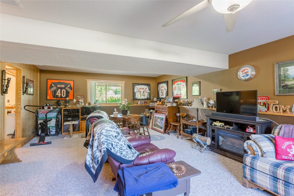 956 Sunflower Way, Amery, WI
