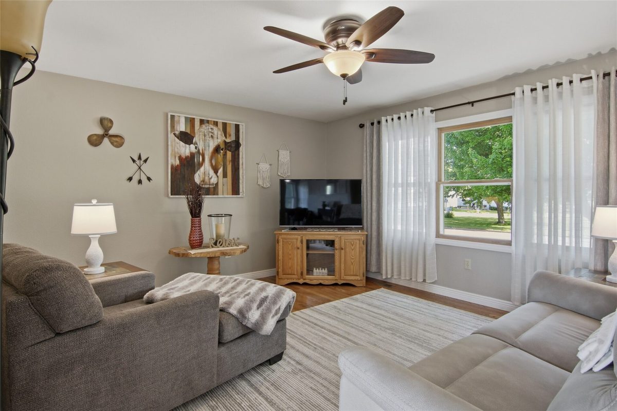 315 Baldwin Street, Augusta, WI
