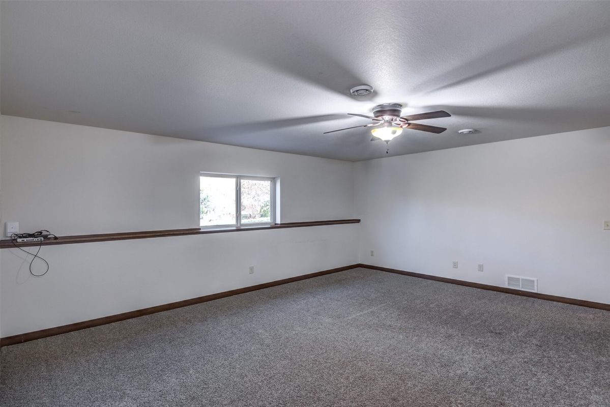 617 Blue Karner Drive, Altoona, WI — photo 39