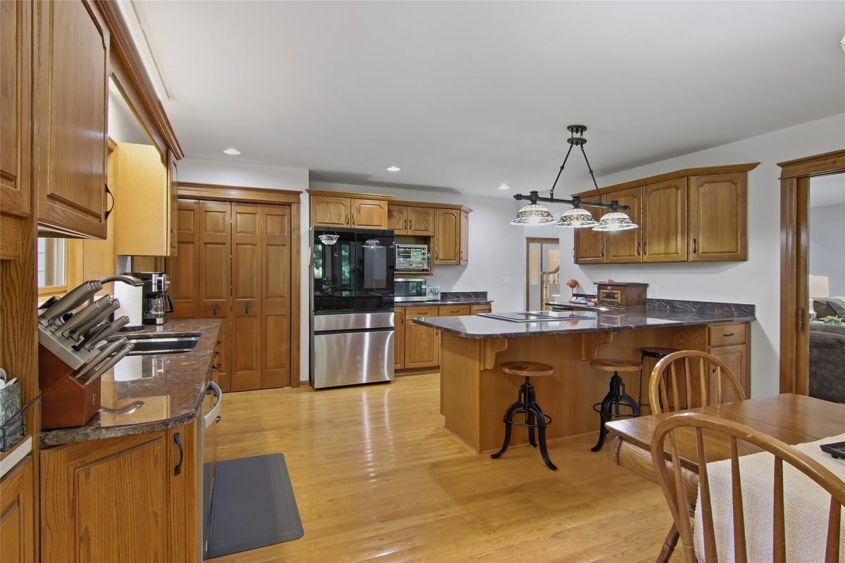 3920 Woodcrest Court, Eau Claire WI 54701 - Residential house for sale - MLS #1605371 - image8