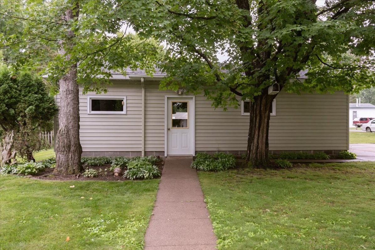 2216 3rd Street, Menomonie WI 54751 - Residential house for sale - MLS #1602946 - image7